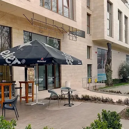 K דירה וארנה